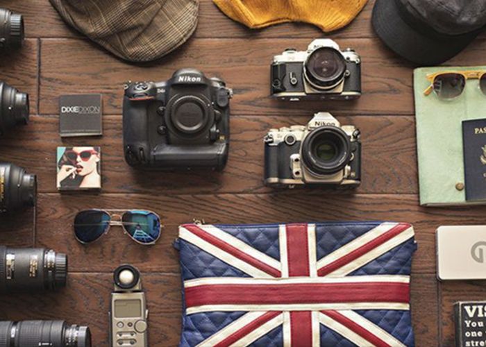 Cosa c'è nella valigia da lavoro di un fotografo professionista ?